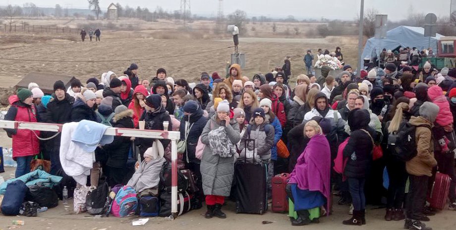 біженці з україни, біженці, евакуація з україни, війна в україні, війна з росією
