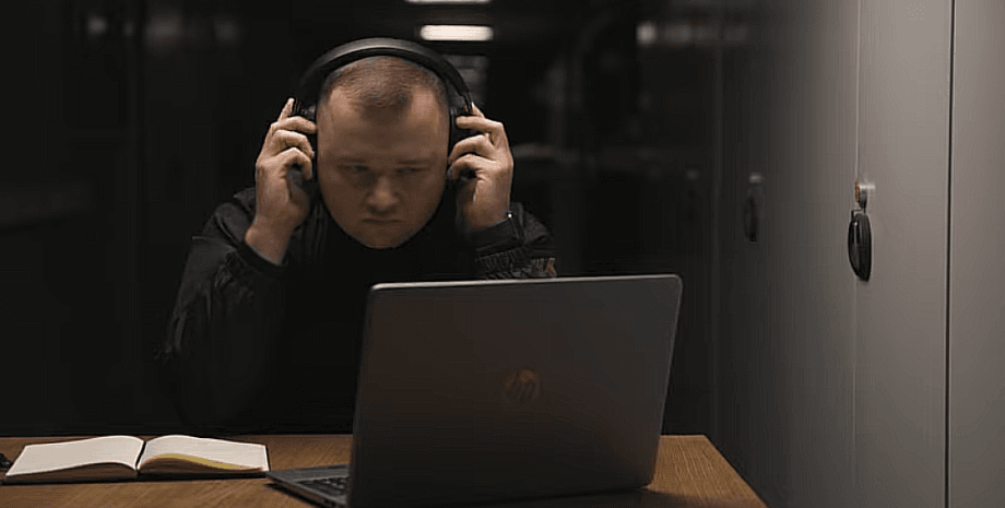 Александр Абакумов прослушивает разговоры топ-коррупционеров