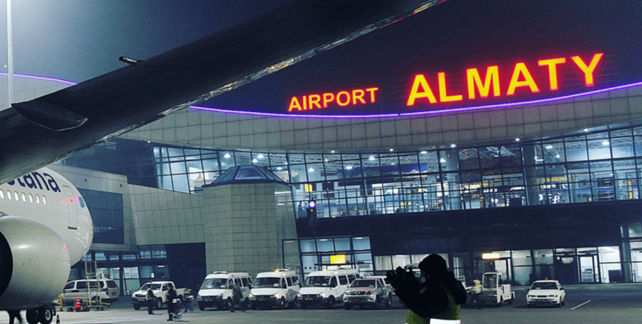Аэропорт Алматы, рейс алматы, алматы киев, алматы киев расписание, протесты в казахстане
