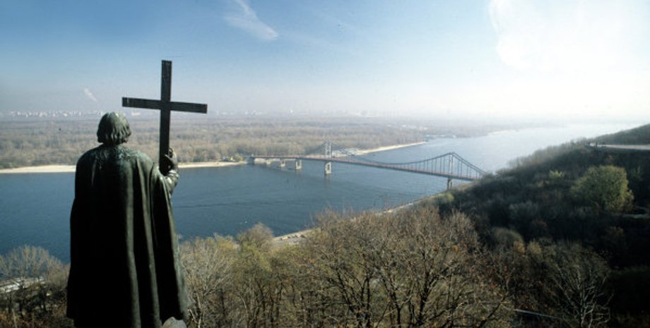 Памятник князю Владимиру / Фото РИА Новости