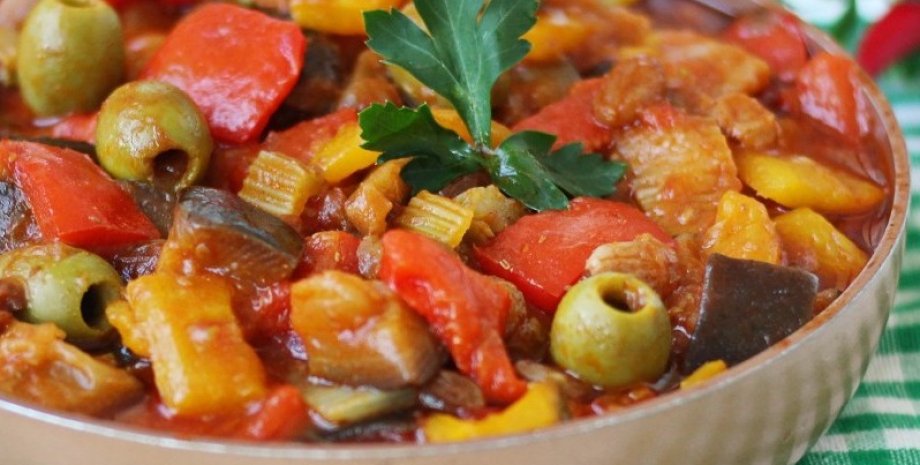 Сицилийская капоната, рагу из баклажанов, овощное рагу, баклажаны рецепт