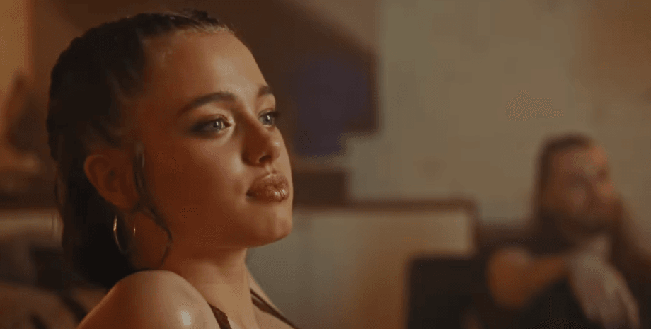 Шайло Джоли снялась в клипе