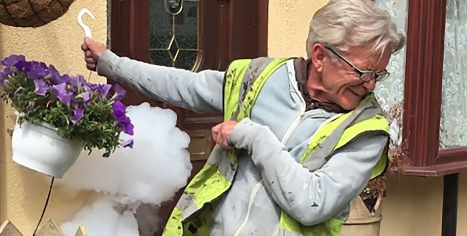 Пастка в саду, крали вночі, злодії, грабіжники, вулиця пільговиків, замінував сад, вкрали квіти, поставив пастки,