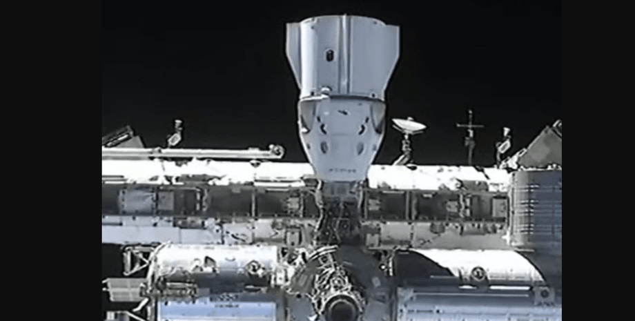 Корабль, Crew Dragon, стыковка, МКС, фото