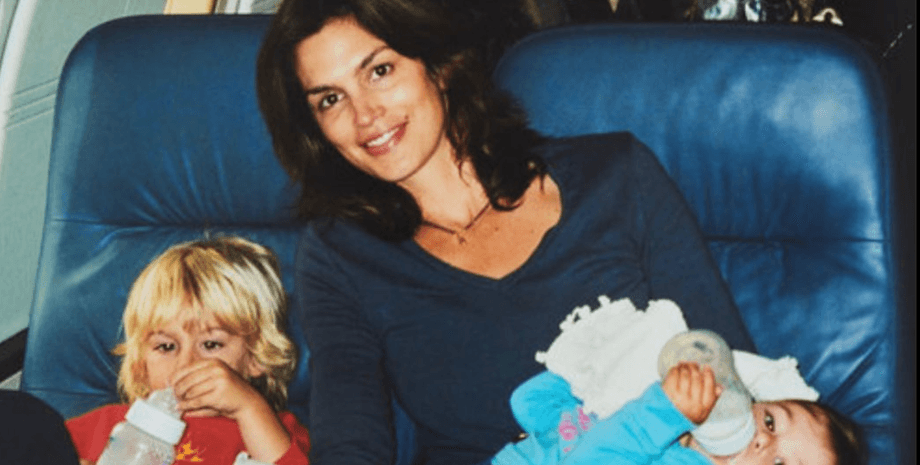 день матери 2023, как звезды поздравили мам с днем матери, надя дорофеева в сша, джиджи хадид дочь, виктория девид бекхэмы