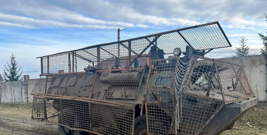 БТР який викрав військовий