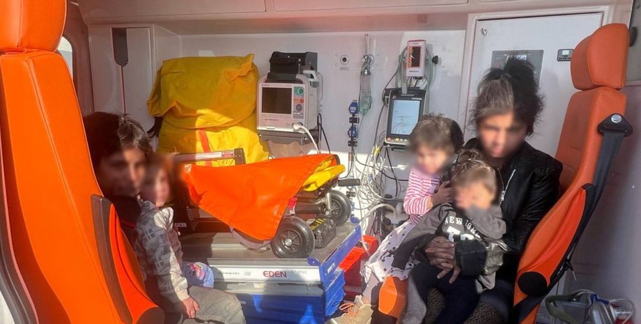 К ромам на Закарпатье пришли с проверкой из Офиса омбудсмена