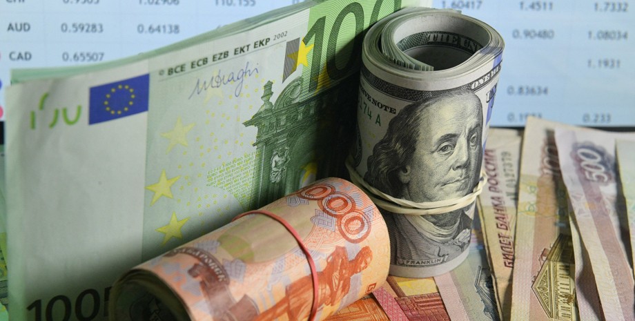 рубли, евро, доллары, банкноты, фото