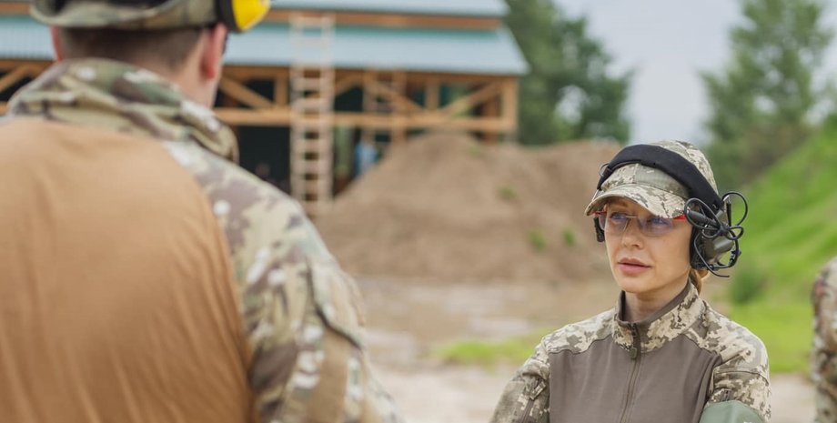 Тина Кароль, обучение, обучение, обучение, Азов, ВСУ