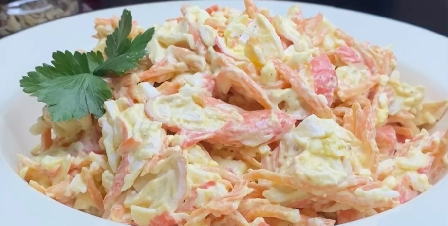салат із крабовими паличками салат із крабовими паличками
