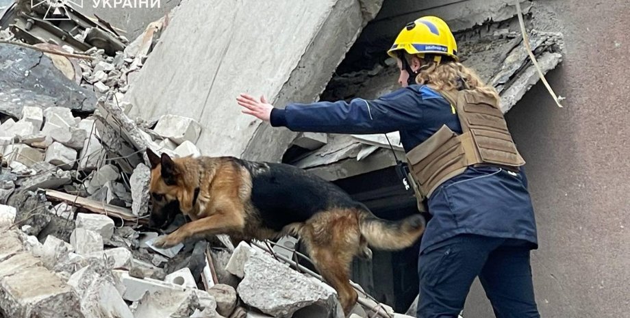 ДСНС, ракетна атака по Чернігову, ракета Іскандер, обстріл Чергнігова