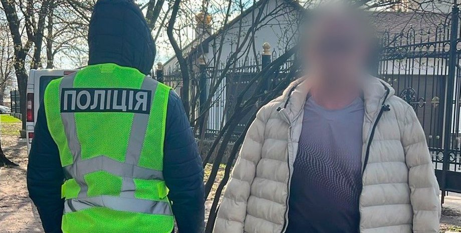 Здійснив два постріли: у Харкові затримали підозрюваного у нападі на військового ТЦК