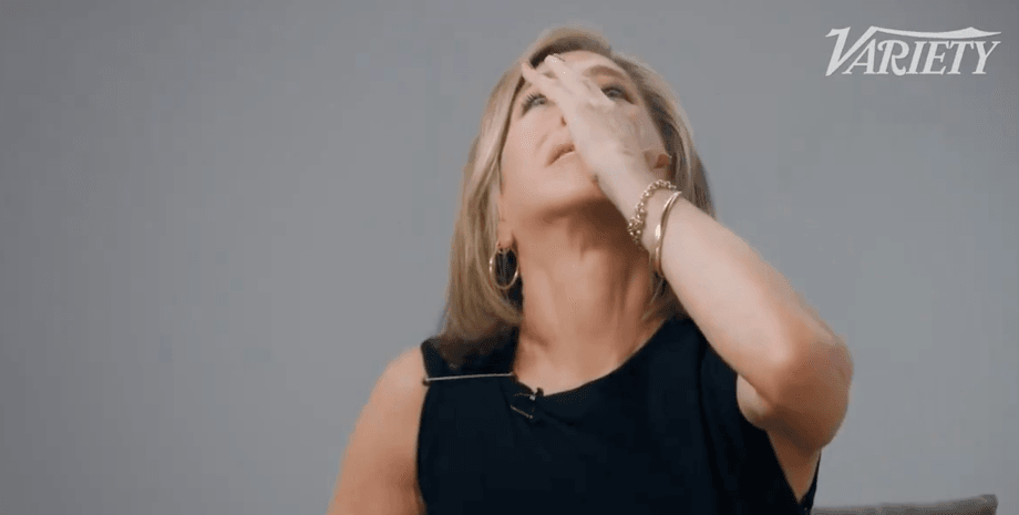 Дженнифер Энистон, умер Мэттью Перри, сериал друзья, чендлер бинг, кортни кокс, дженнифер энистон друзья