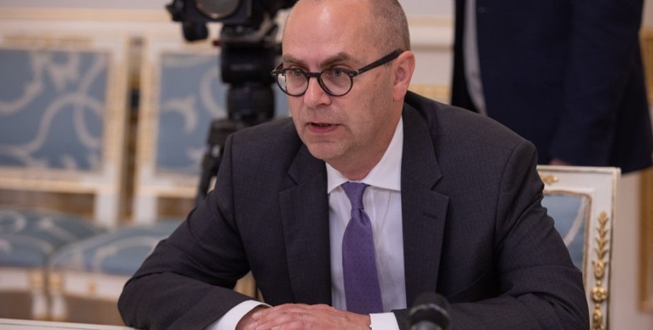 Глава миссии МВФ Рон ван Роден / Фото: АП