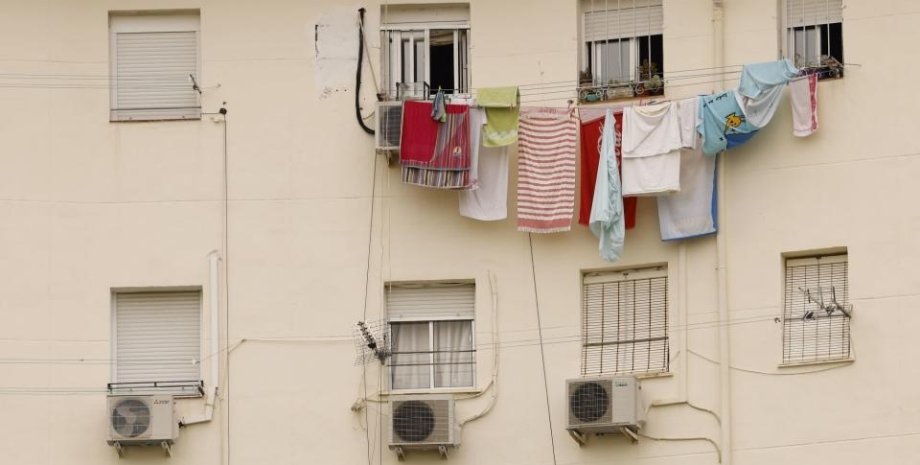 сушить одежду на веревках, меры экономии в Европе