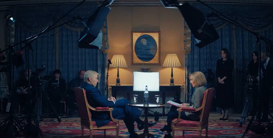 Руфус Сьюэлл, Джиллиан Андерсон, интервью, принц Эндрю