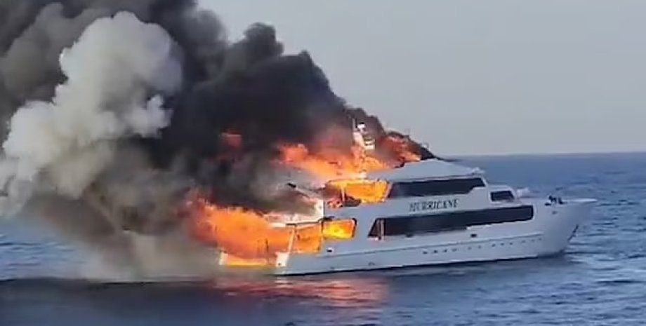 пожар, яхта, Египет, красное море