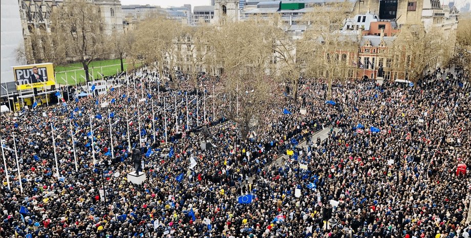 Фото: twitter.com/peoplesvote_uk
