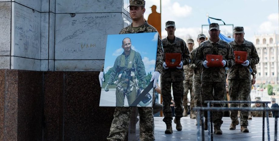 Валентин Коренчук, авация, 40 БрТА, призрак Киева, Васильков