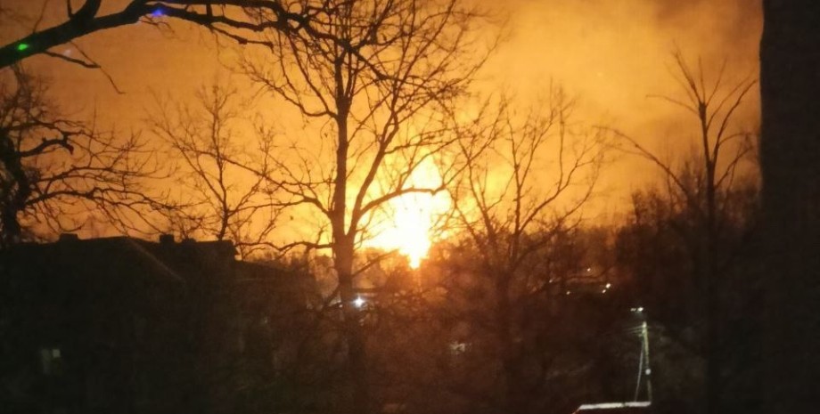 Пожежа, Котовськ, вибухи, Тамбовський пороховий завод, Росія, фото