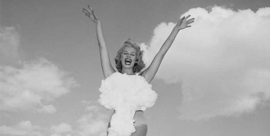 Мисс Атомная бомба, лас вегас, ядерный взрыв, сша