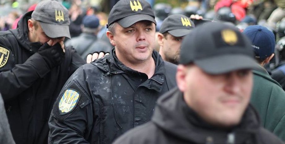 Фото: Facebook.com/dostali.hvatit