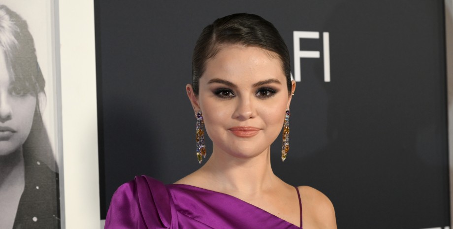 Селена Гомес Селена Гомес, Селена Гомес стиль, Селена Гомес похудение, черный боди, результаты похудения