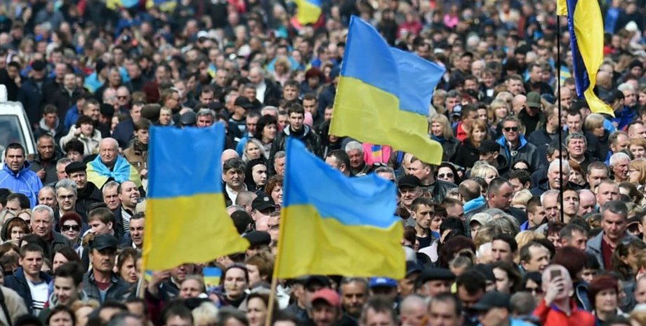 Негативные настроения в обществе, недоверие к власти, мобилизация