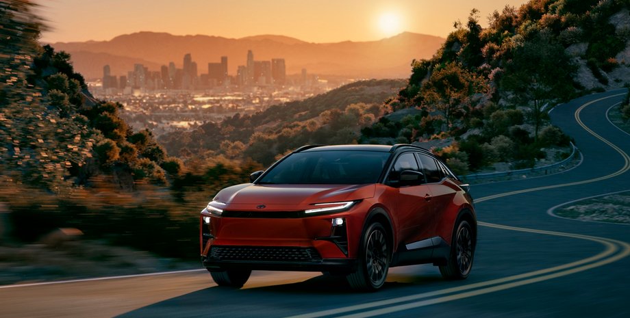 Toyota C-HR 2026, Toyota C-HR, новая Toyota C-HR, электромобиль Toyota, кроссовер Toyota, электрокроссовер Toyota