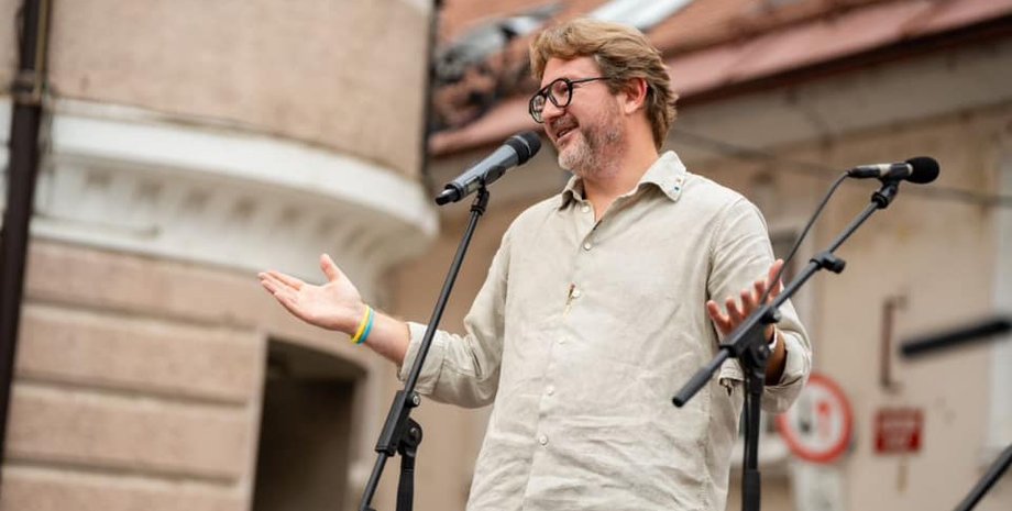 Дмитрий Борисов передал бизнес GastroFamily новый владелец Елена Борисова ресторатор Передача ресторанного бизнеса Дмитрий Борисов завершил карьеру Сеть ресторанов GastroFamily Украинский ресторатор Дмитрий Борисов Новый старт в жизни Борисова