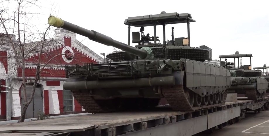 Российские танки Т-80БВМ