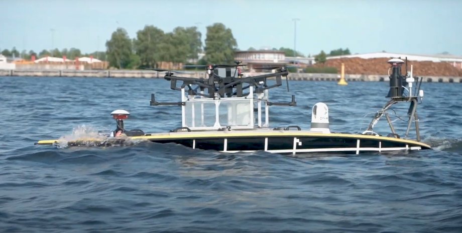 Квадрокоптер Orka від CiS і морський дрон FLANQ на випробуваннях