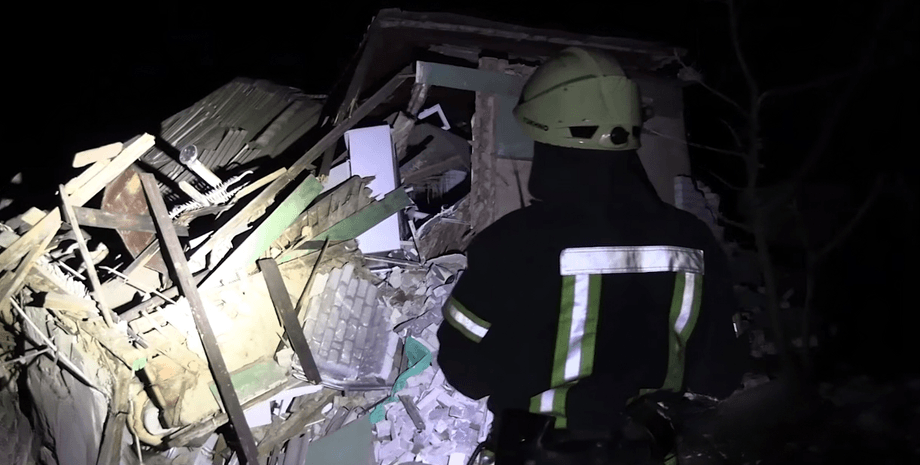 Харьков, разрушения, последствия, разрушения, руины, спасатель, война в Украине