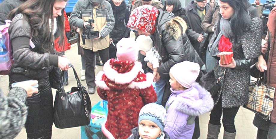 Переселенцы с Донбасса / Фото: thekievtimes.com
