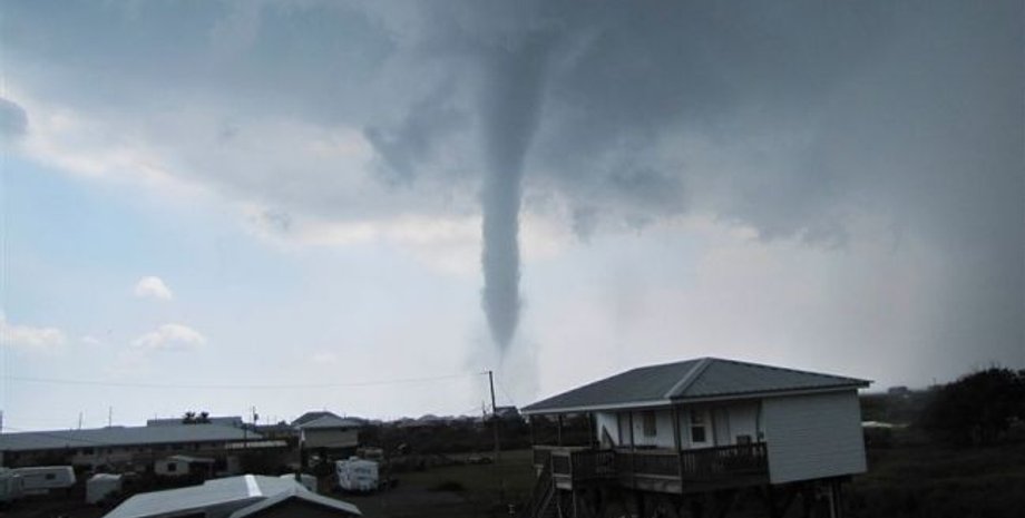 Иллюстративное фото: торнадо