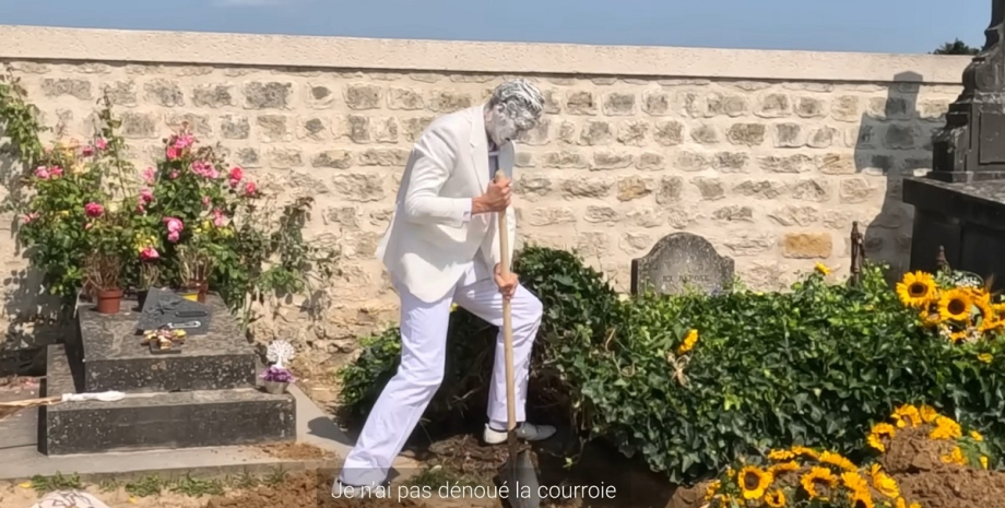 Алексей Кузьмич Ван Гог Алексей Кузьмич, могила, перформанс, художник, Ван Гог