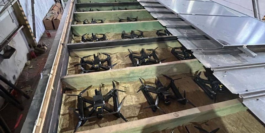 Атака по аэродромам РФ Склад с дронами