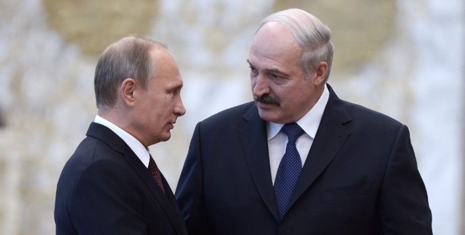 Три варіанти трибунули над Лукашенком та Путіним