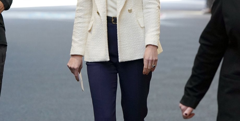 Кейт Миддлтон, Кейт Миддлтон стиль, Кейт Миддлтон принц Уильям, Кейт Миддлтон блейзер зара, бюджетные образы Кейт Миддлтон