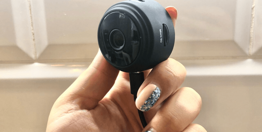 Камера, прихована камера, таємно знімав сусідку, злочинець, жінка потоваришувала зі злочинцем, 15 років дружила з сусідом, таємно знімав сім'ю на камеру, крадіжка