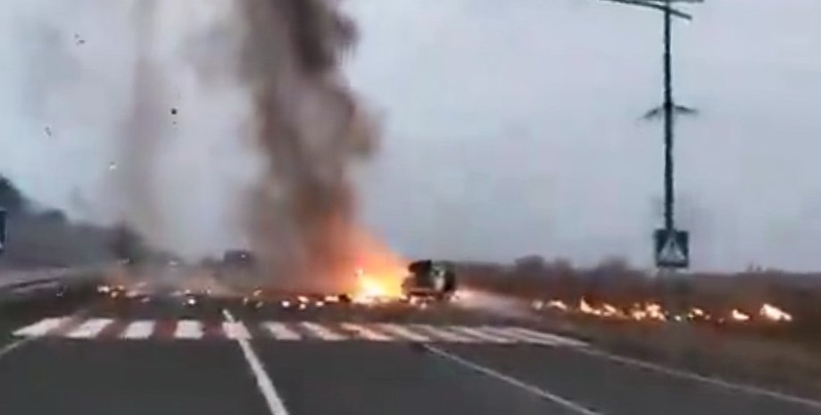 обломки авто огневой группы после удара "Шахеда"