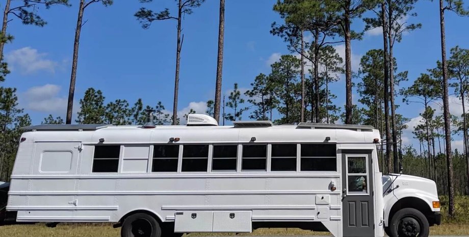 Школьный автобус