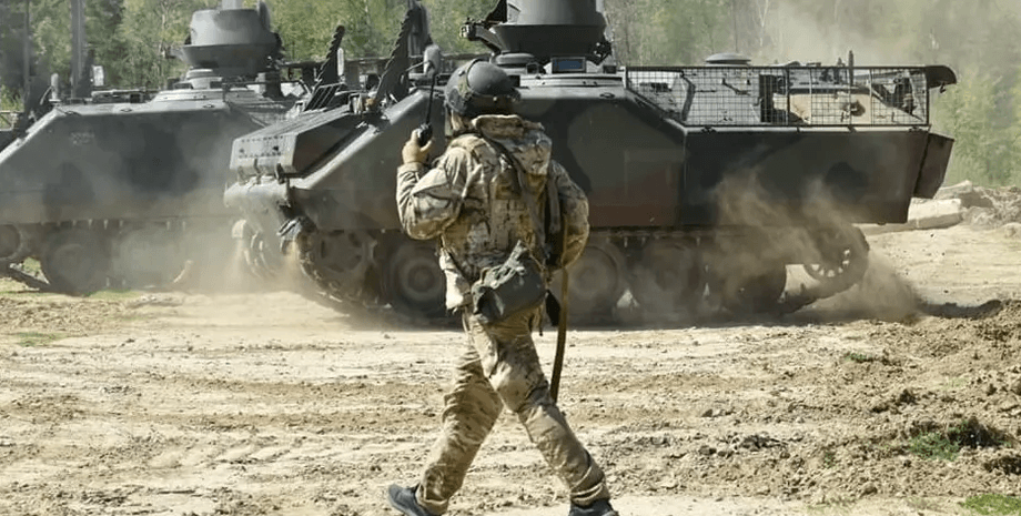 Адміністрація Байдена, інспекції постачання зброї Україні,