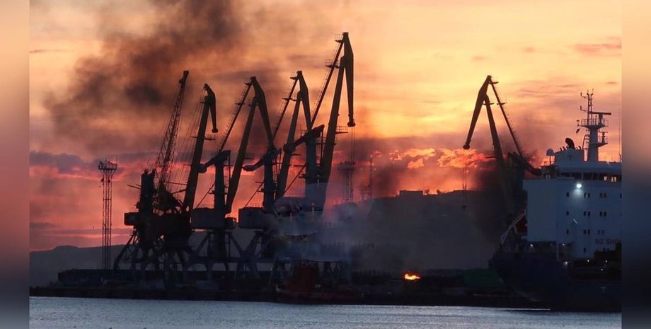 Вибух на ВДК Новочеркасск, вибух чорне море, вибух Севастополь, вибух Крим, ЧФ РФ корабель вибух, підрив корабля ЧВ РФ