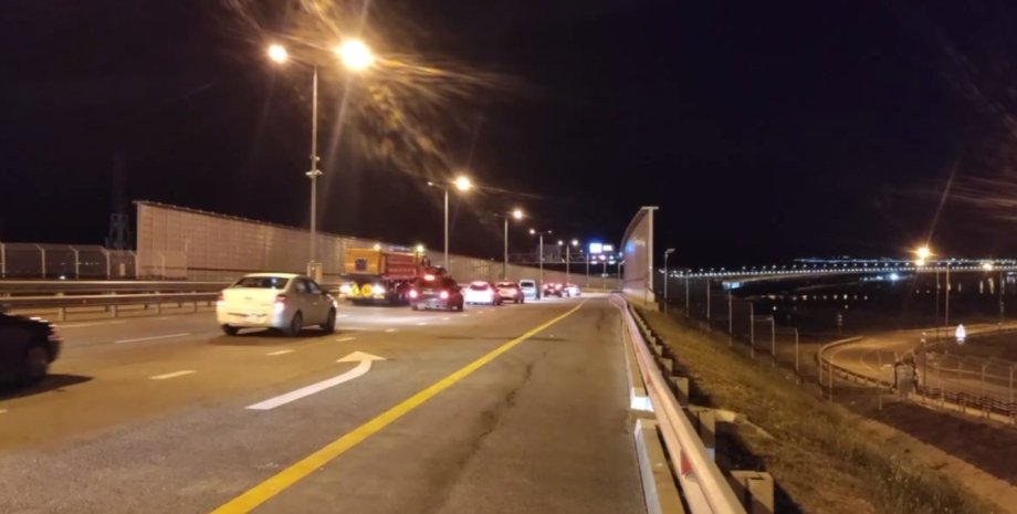В РФ заявили об открытии полосы движения на Крымском мосту