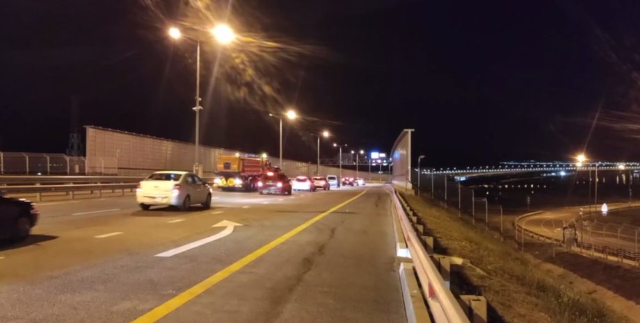 В РФ заявили об открытии полосы движения на Крымском мосту