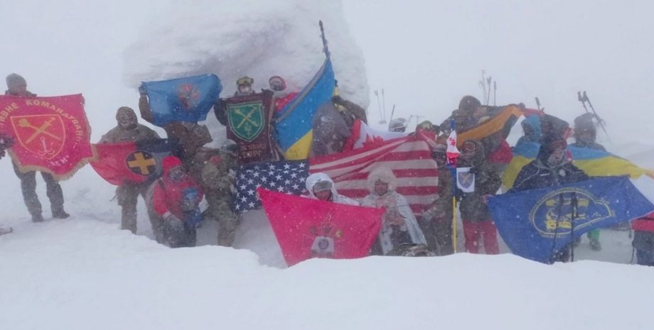 совместные учения в карпатах, подъем на говерлу