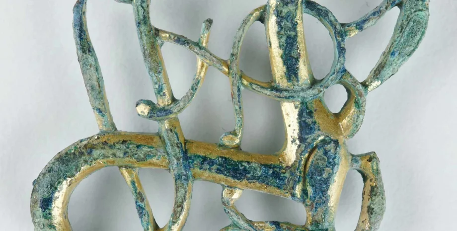 археологічний консерватор, брошка Урнес, епоха вікінгів, поховальні практики, перехідний період, глиняна форма, поселення, Данія, прикраси, археологія, знахідка