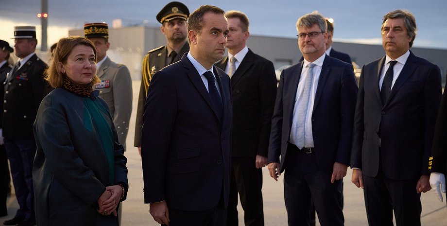 Себастьян Лекорню, Министр вооруженных сил Франции