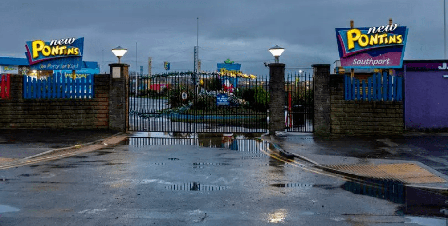 Заброшенный парк отдыха в Британии Заброшенный парк отдыха, парк развлечений, блогер, городской исследователь, квартиры, семейный отдых, детство, воспоминания